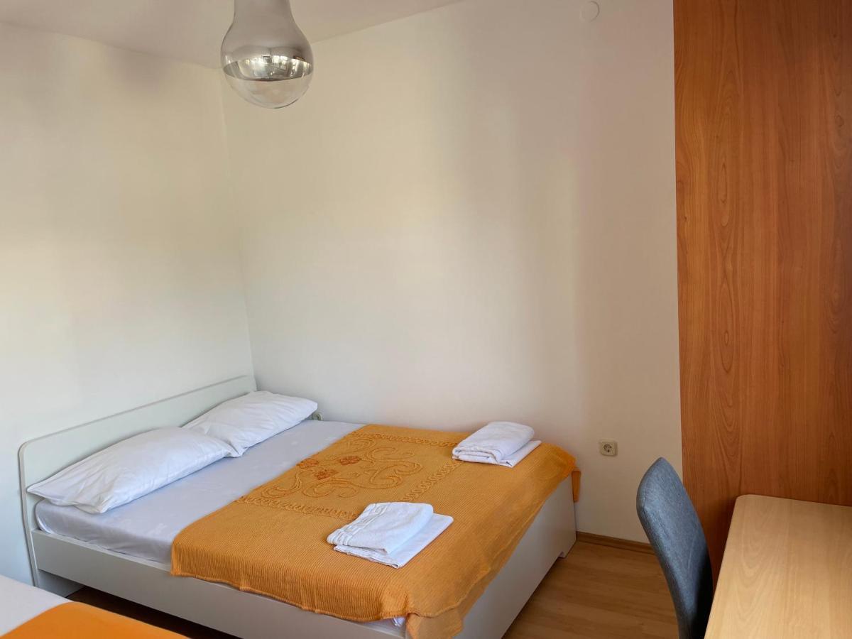 Apartment Dado Dugi Rat Buitenkant foto